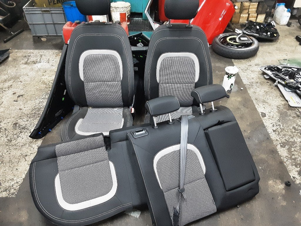 INTERIEUR Kia Cee'd (JDB5) (01-2012/07-2018), Gebruikt, Kia
