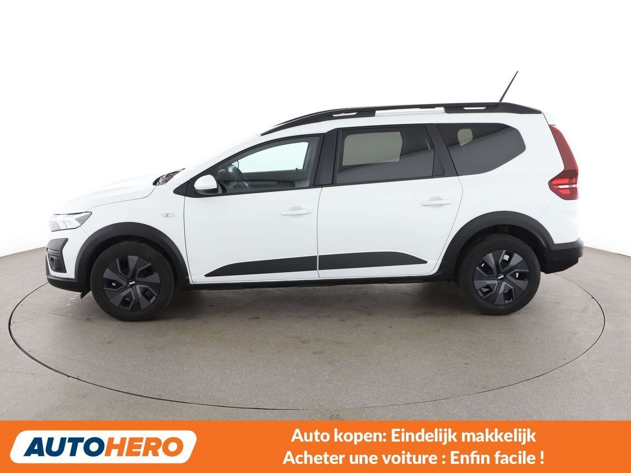 Dacia Jogger 1.0 TCe Expression, Autos, Dacia, Achat, https://public.car-pass.be/vhr/ef4c8bd8-7ef7-4ce4-8ace-78f0694a7e3d, Boîte manuelle