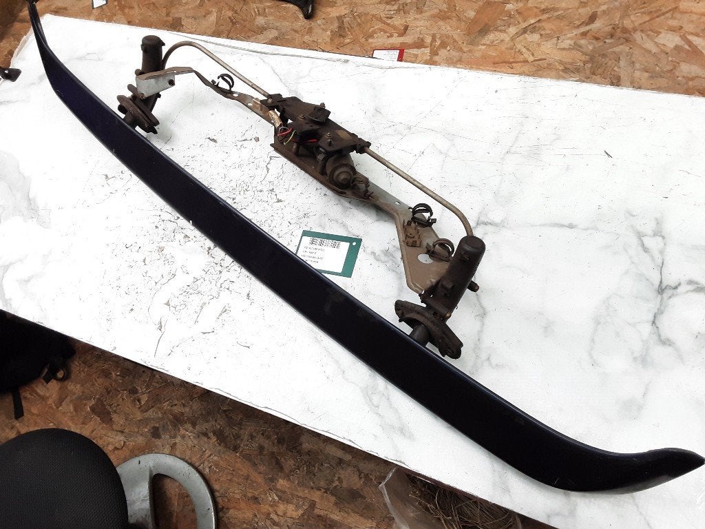 SPOILER DE TOIT Volkswagen Corrado (535827933), Autos : Pièces & Accessoires, Volkswagen, Mevr. I. Hauben, Utilisé, Rue de l'Espoir 34 34
4030  GRIVEGNÉE, BE