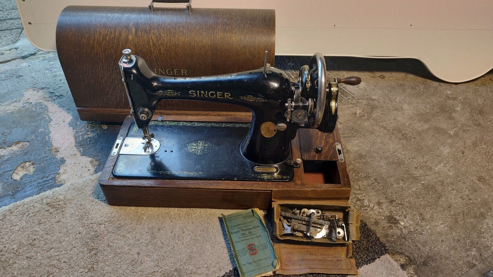 te koop aangeboden Singer Naaimachine uit 1927, Antiek en Kunst, Ophalen