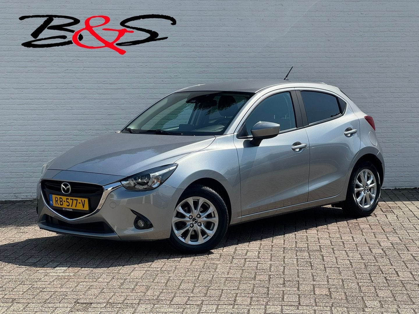 Mazda 2 1.5 Skyactiv-G GT-M Automaat Cruise control Stoelver, Autos, Mazda, Argent ou Gris, Achat, Electronic Stability Program (ESP)