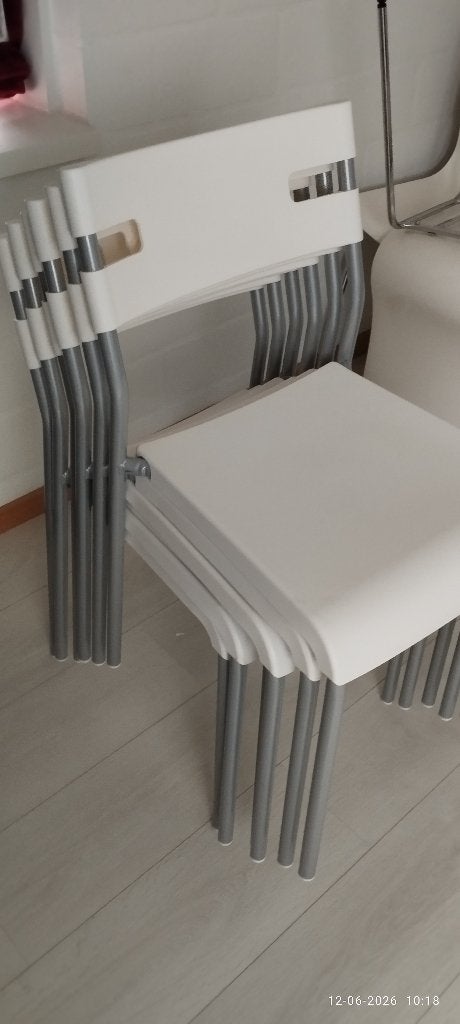 Stapel stoelen, Ophalen, Wit, Zo goed als nieuw, Modern