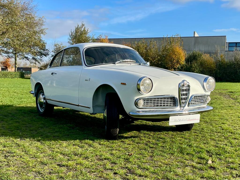 Alfa Romeo Giulia Sprint 1600, foto 3
