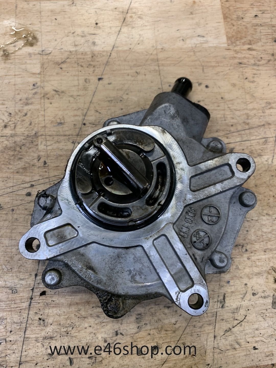 VACUUMPOMP BMW E90 E91 318I 320I N46 MOTOR, Autos : Pièces & Accessoires, -, Utilisé, -, Enlèvement ou Envoi