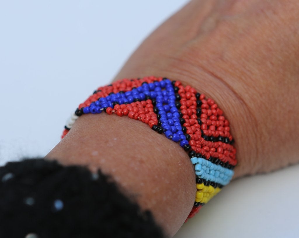 Mooie Afrikaanse veelkleurige armband, Handtassen en Accessoires, Armbanden, Ophalen of Verzenden, Nieuw