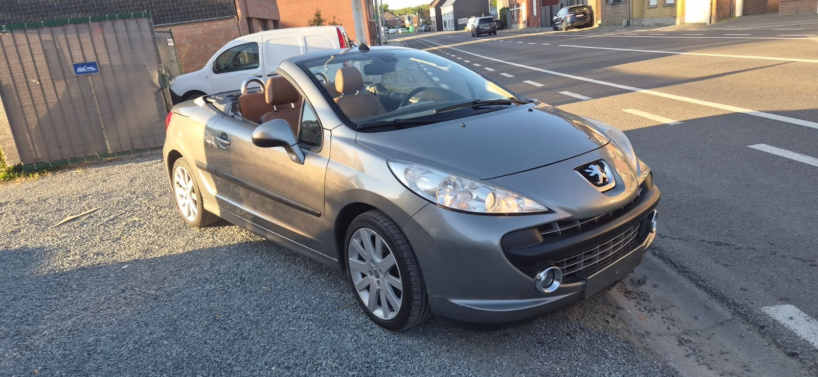 PEUGEOT CABRIOLET 1.6 ESSENCE AIRCO TRÈS BON ÉTAT, Autos, Cuir, Cabriolet, Boîte manuelle, Beige
