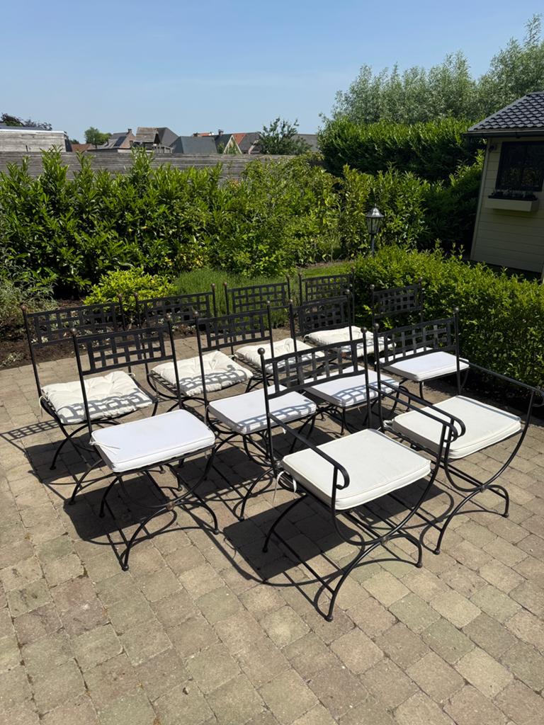 10 gietijzeren tuinstoelen, Tuin en Terras, Tuinsets en Loungesets, Ophalen, Overige materialen, Gebruikt, Meer dan 8 zitplaatsen