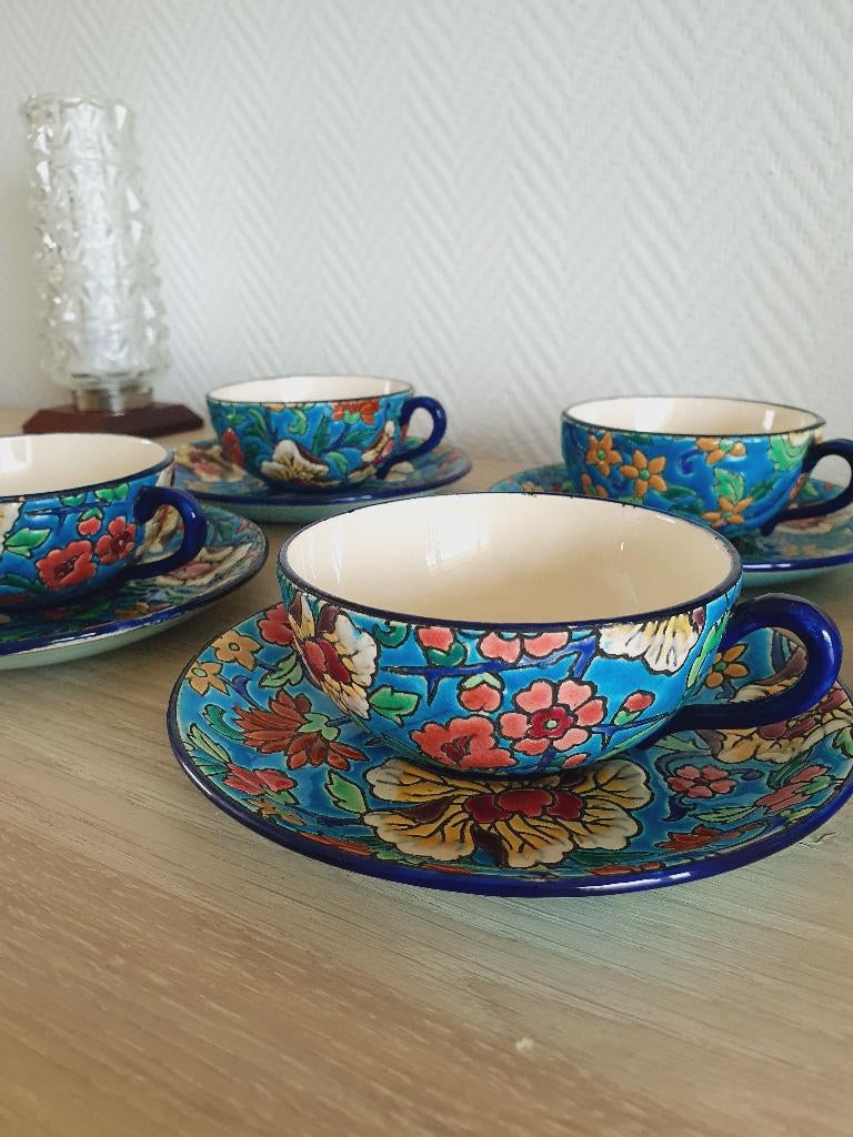 4 tasses & 6 sous-tasses  Emaux de Longwy, Enlèvement ou Envoi