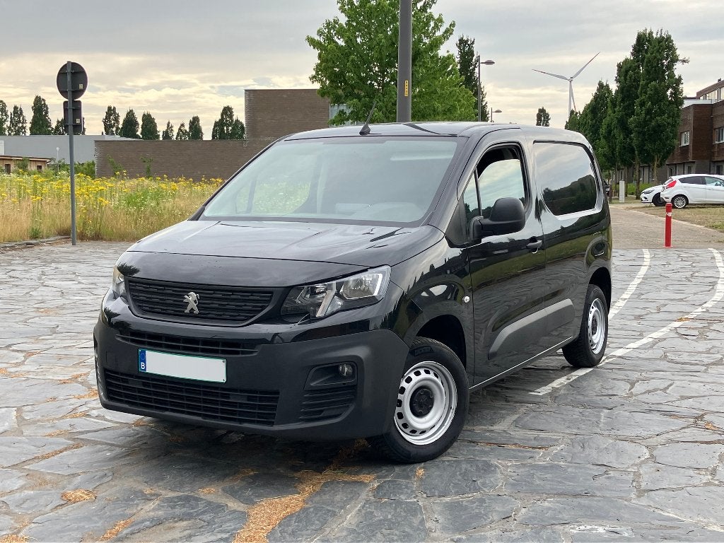 Peugeot Partner 1.5BlueHDI 3 zitpl.Airco/Navigatie/Carplay, Voorwielaandrijving, Stof, 4 cilinders, Zwart