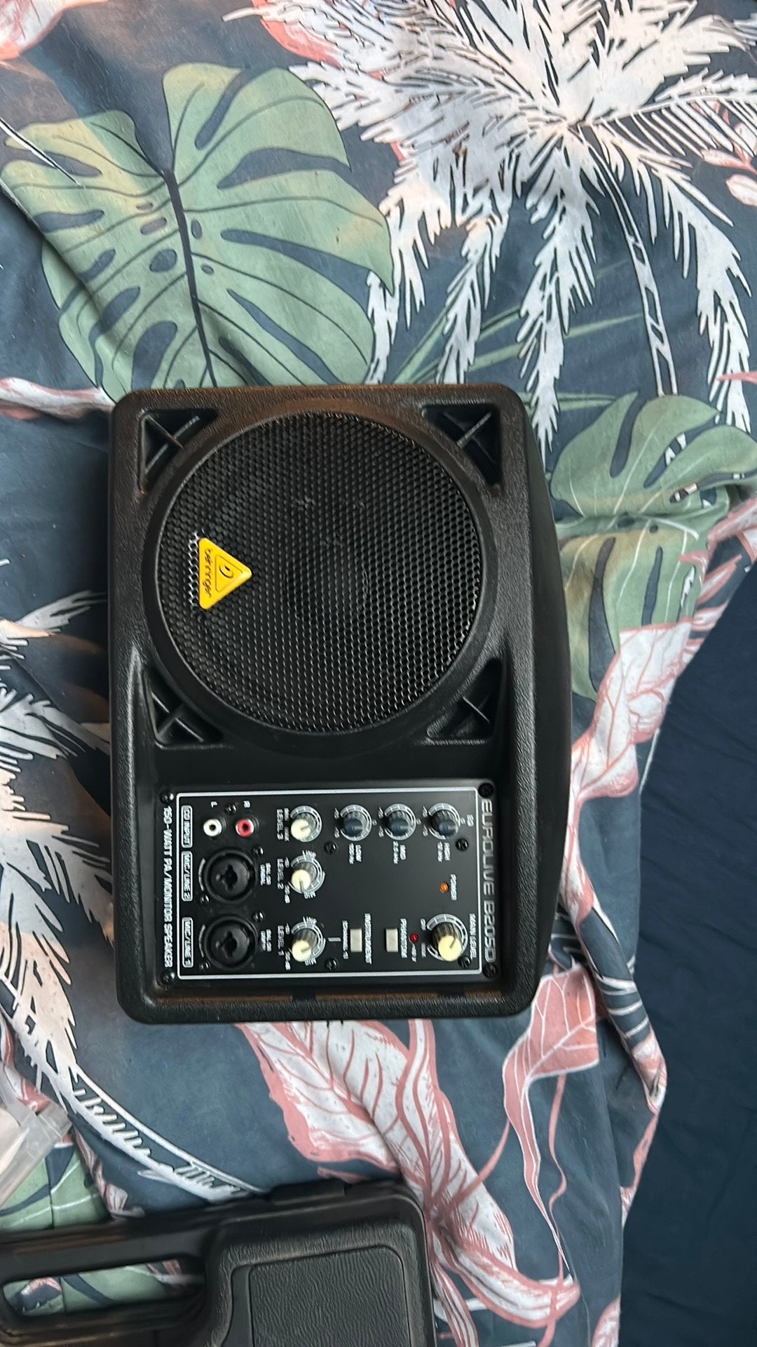 Behringer Eurolive B205D, Muziek en Instrumenten, Ophalen, Nieuw, 100 watt of meer, Basgitaar