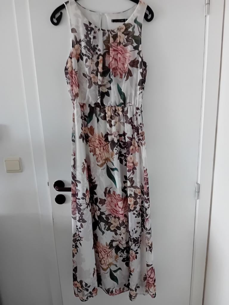 Robe taille 38 marque Lola liza, Vêtements | Femmes, Robe
