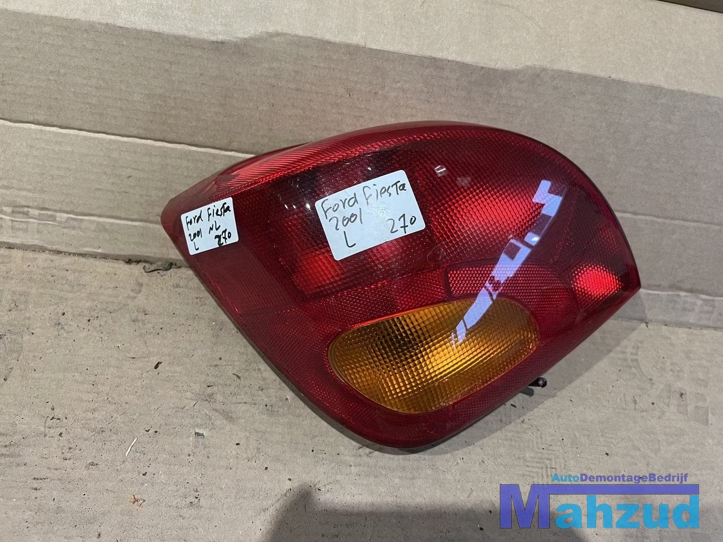 FORD FIESTA 4 links achterlicht left backlight 1997-2001, Info@ford.com, Ford Motor Company, American Road 1
48126  Dearborn, Ford