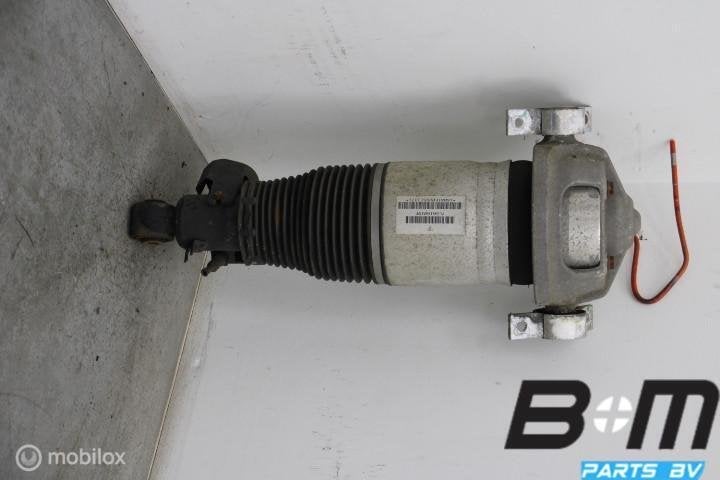 Luchtvering linksachter Porsche Cayenne 95533303320, Utilisé