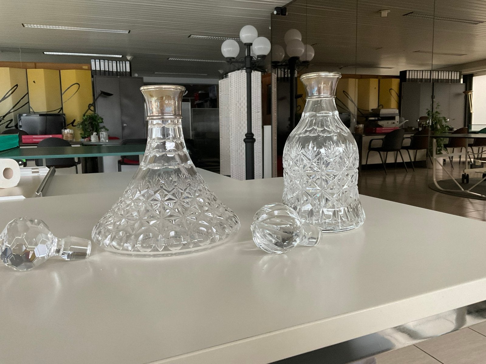 Twee karaffen, lees beschrijving, Ophalen