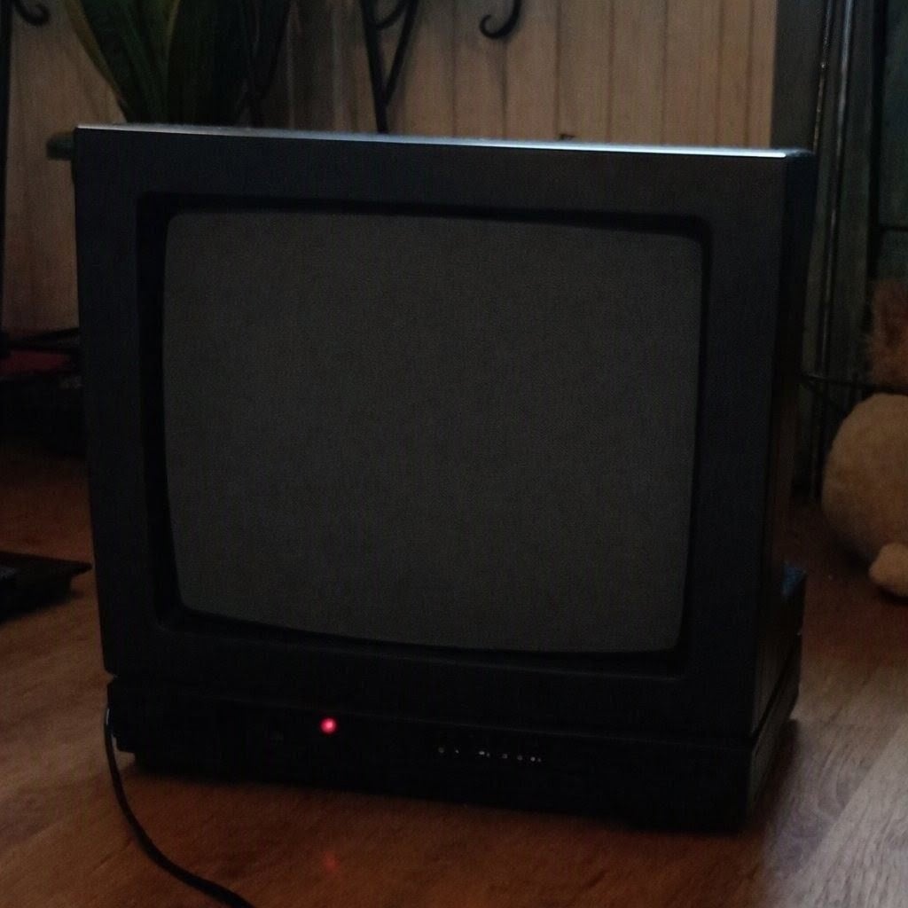Téléviseur cathodique (CRT) vintage - 37 cm (14"), Enlèvement