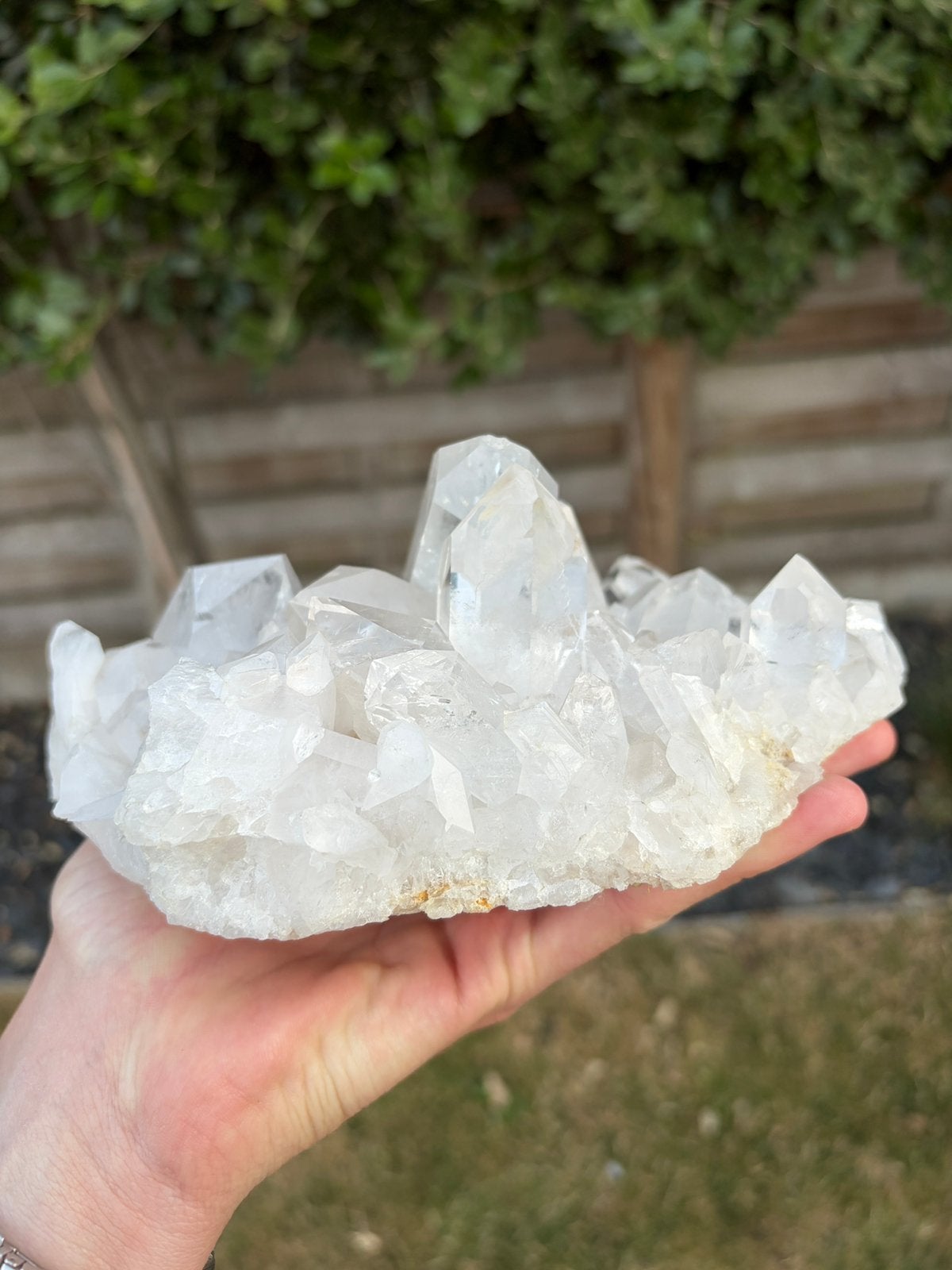 Prachtige heldere bergkristal cluster (1,9 kg), Verzamelen, Mineralen en Fossielen, Ophalen of Verzenden, Mineraal