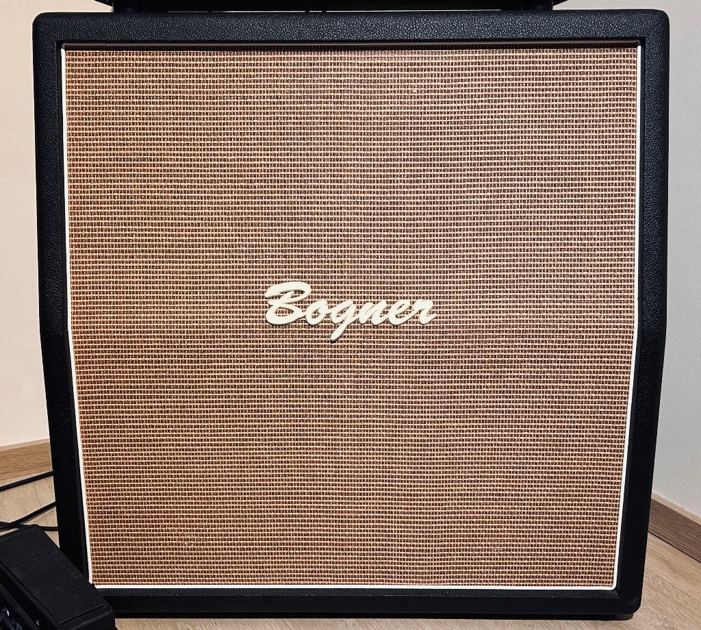 Bogner 412 (V30 / 16 ohm), Musique & Instruments, Instruments à corde | Guitares | Électriques, Comme neuf, Solid body, Autres marques