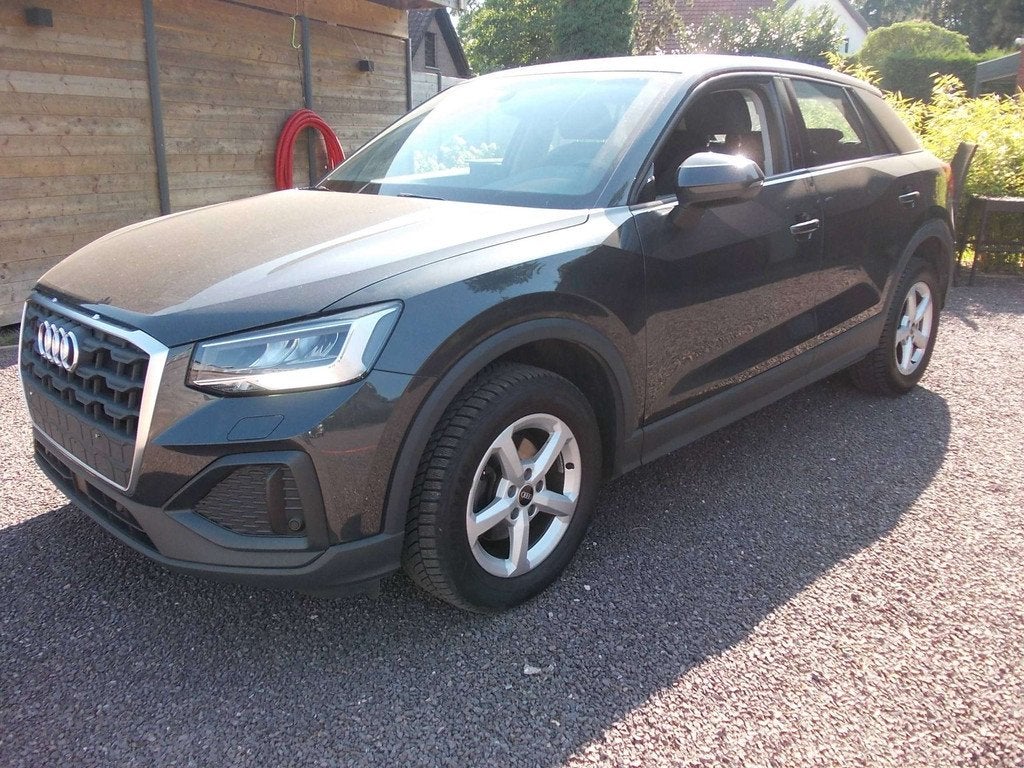 Audi Q2 Q2 30 TFSI 110 PK Attraction LED-NAVI-CRUISE-CARPLAY, Autos, Audi, Achat, Entreprise, Boîte manuelle, Autres couleurs