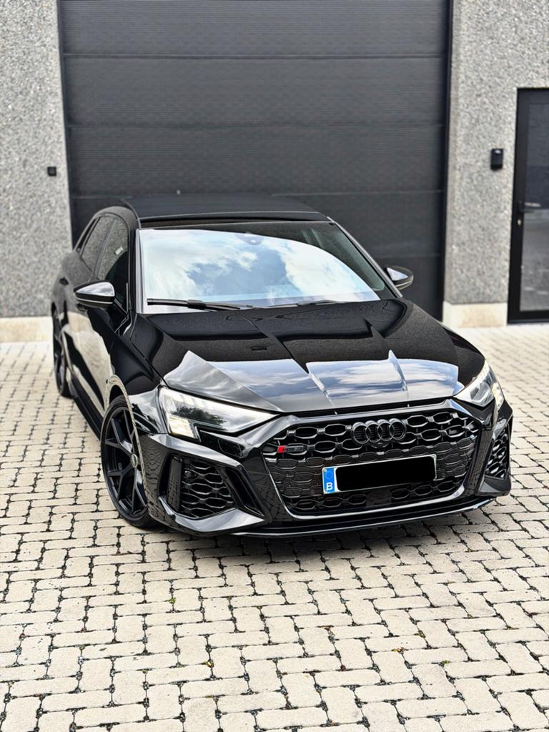 Audi RS3 Full Black/Pano/Matrix LED/ 1J garantie, Autos, Audi, Entreprise, RS3, Essence, Automatique, Noir, Noir, Alcantara, Quatre roues motrices / 4X4