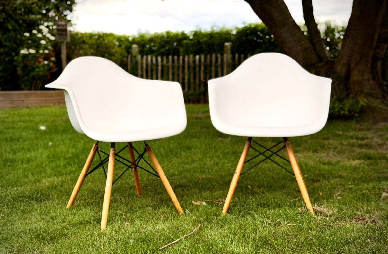 2 chaises design style Eames DSW – Très bel état, Maison & Meubles, Chaises, Bois, Deux, Enlèvement, Utilisé