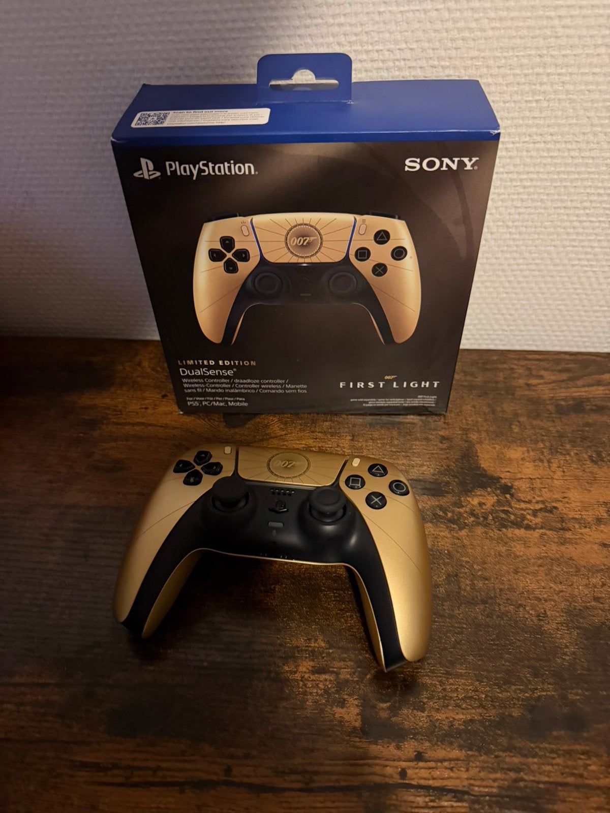 Sony PlayStation 5 007 First Light Limited Edition, Consoles de jeu & Jeux vidéo, Consoles de jeu | Sony Consoles | Accessoires