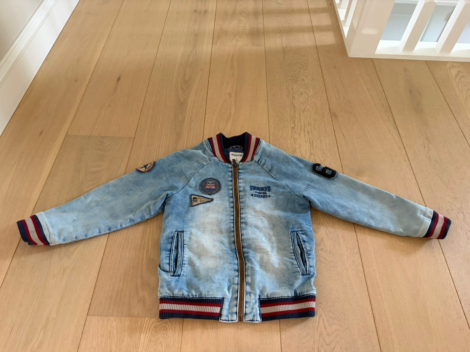 Jeans jasje Mayoral maat 116, Kinderen en Baby's, Kinderkleding | Maat 116, Ophalen of Verzenden, Zo goed als nieuw, Jongen, Jas