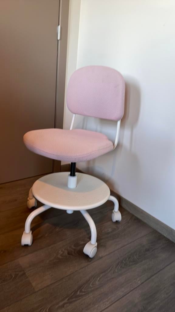 Bureaustoel IKEA, Huis en Inrichting, Ophalen, Gebruikt, Roze, Bureaustoel