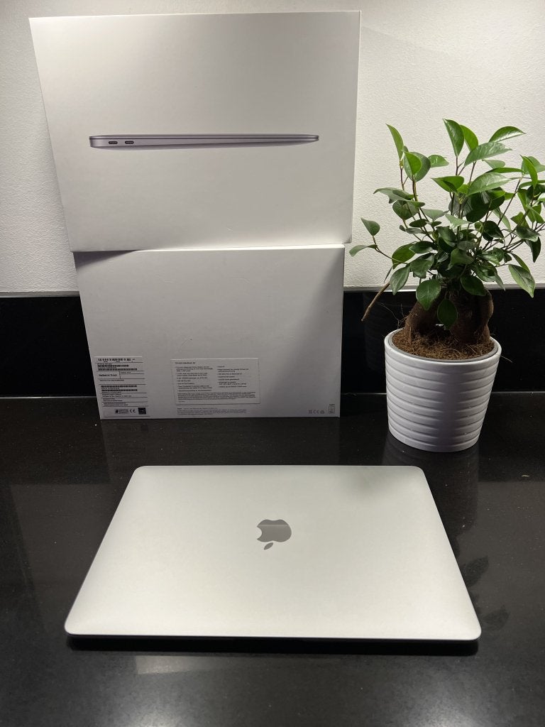 A2337,  MacBook Air 13, 8GB/256GB slechts €399,-, 256 GB, Reconditionné, Info@macbas.nl, MacBook Air