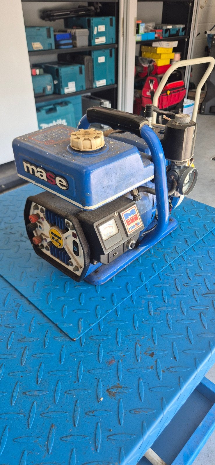 Mase m600 aggregaat - generator - groep, Doe-het-zelf en Bouw, Aggregaten, Ophalen, Gebruikt, Minder dan 5 kVA, Benzine