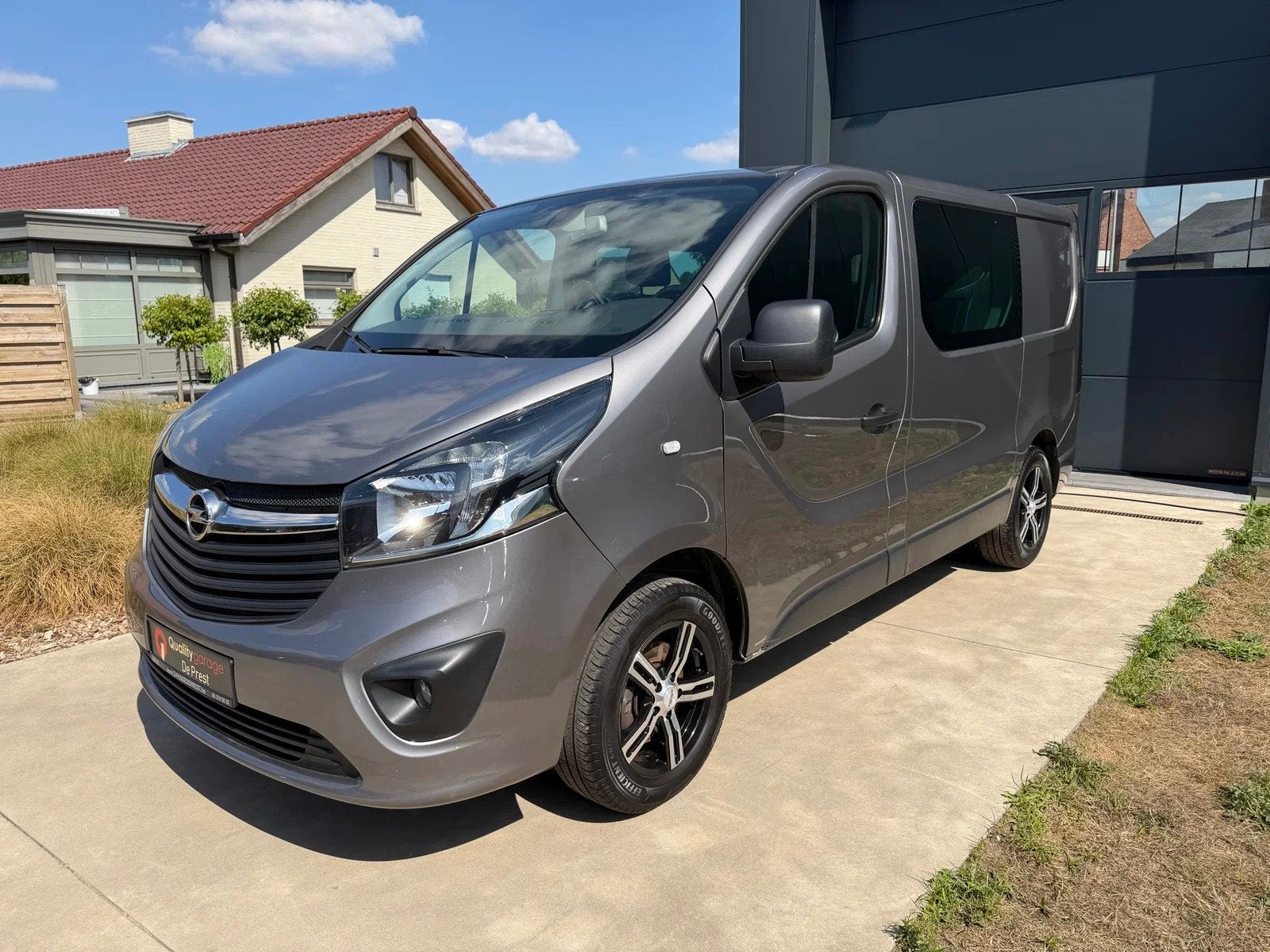 Opel Vivaro 5zit dubbele cabine, navigatie, Cruise Control,, Stof, 4 cilinders, 89 kW, Bedrijf