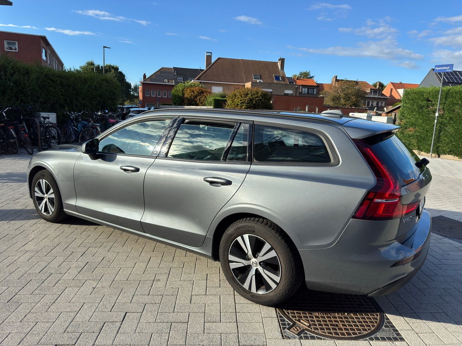 Volvo V60 - D3 - 2019 - Blanco keuring - Dealer onderhouden, Auto's, Voorwielaandrijving, Dealer onderhouden, Stof, 4 cilinders