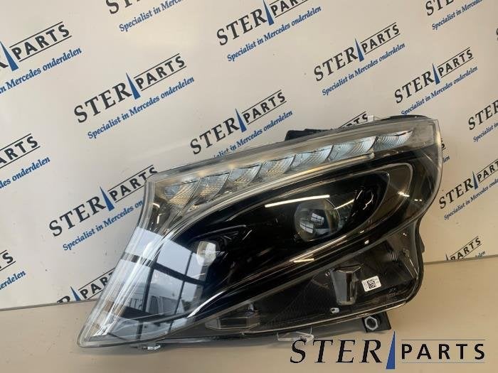 Koplamp links van een Mercedes Vito, 12 maanden garantie, -, Nieuw, Ophalen of Verzenden