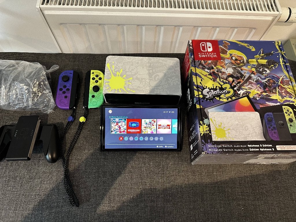 Nintendo Switch OLED Splatoon 3 Edition, Enlèvement, Utilisé, Avec 1 manette, Switch OLED