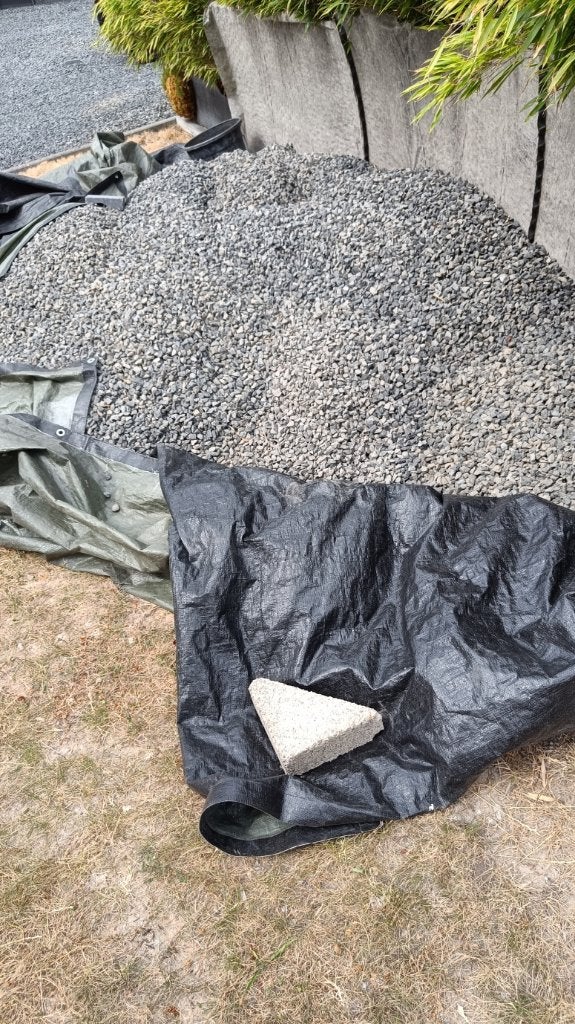 Gratis splitsteentjes voor oprit of tuin, Ophalen, Gebruikt, Split, Basalt