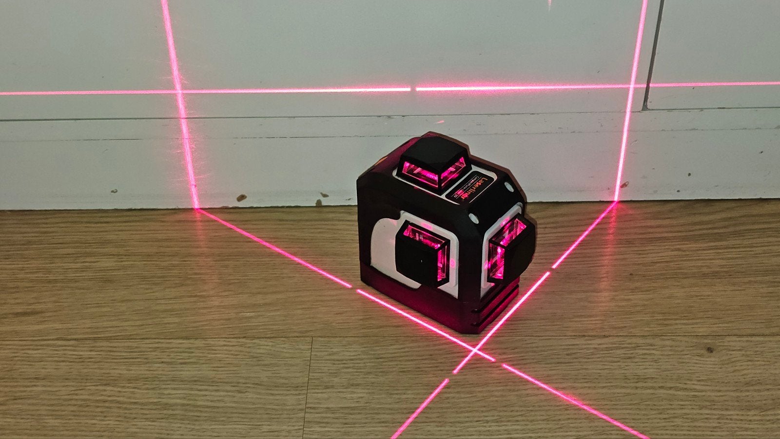 Te koop: afstandsmeter, 3D-laser en laserextender., Doe-het-zelf en Bouw, Meetapparatuur, Ophalen