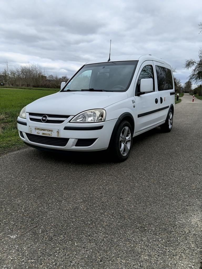 Opel combo 1.6cc benzine cng / dub schuifd., Auto's, CNG (Aardgas), 1600 cc, Bedrijf, Handgeschakeld