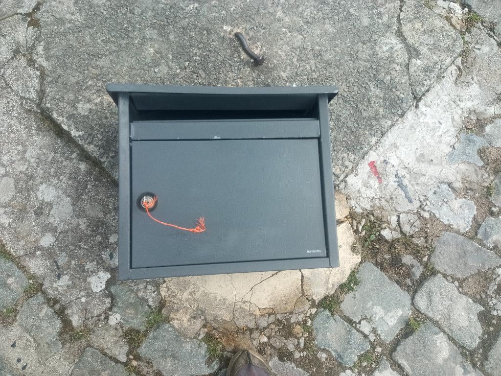 boite aux lettres BRABANTIA, Tuin en Terras, Brievenbussen, Gebruikt, Wandbrievenbus, Staal, Ophalen of Verzenden