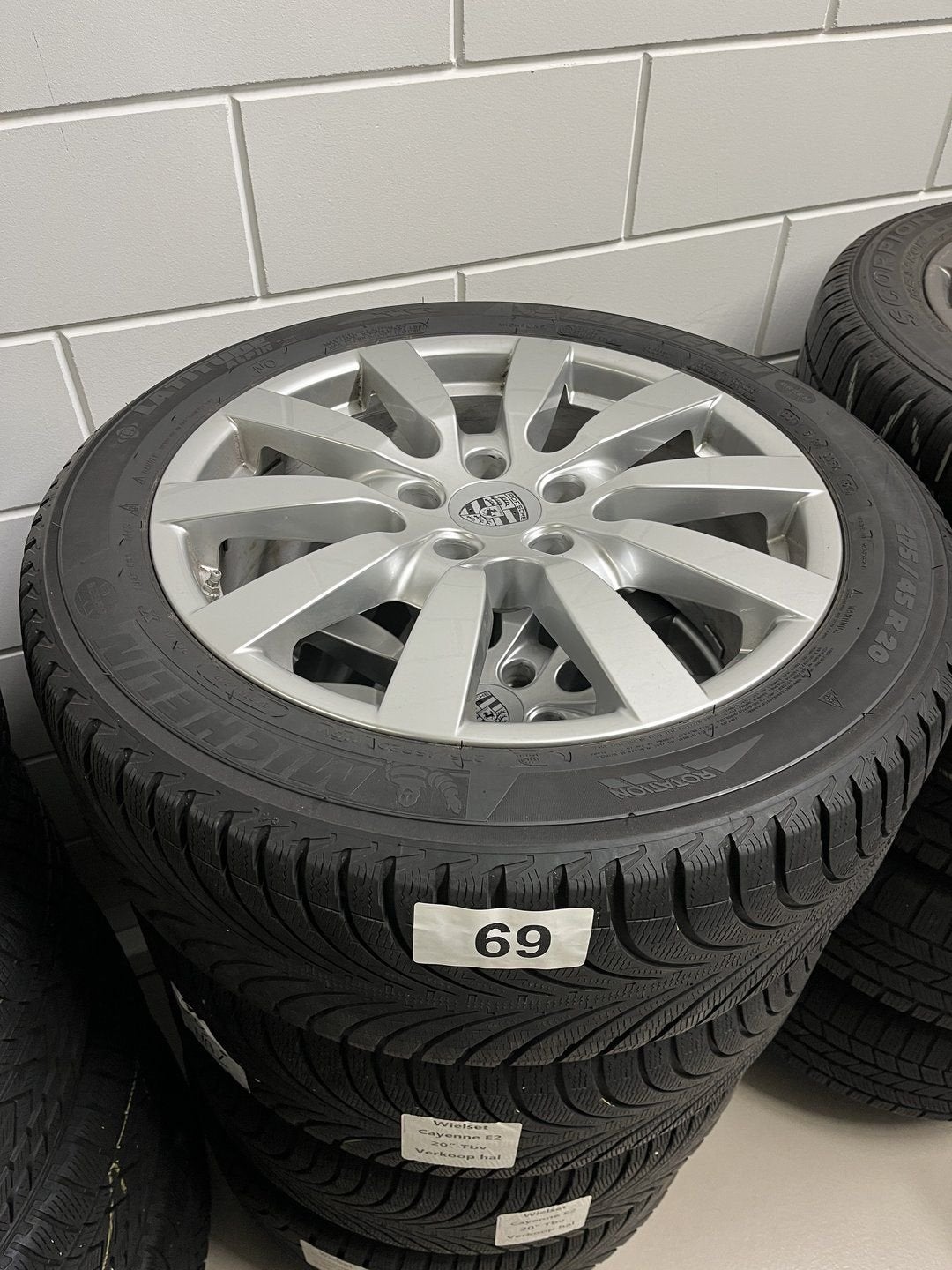 nr69 S Originele Porsche Cayenne velgen met winterbanden 275, Pneus et Jantes, Pneus hiver, -, 275 mm