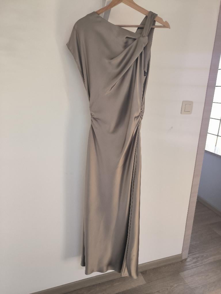 Satijnen feestjurk, Ophalen, Nieuw, Maat 36 (S), Beige