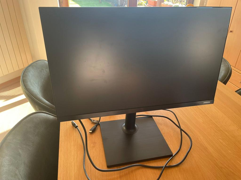 Samsung computer scherm 24 inch - Full HD - IPS, Ophalen, HD, IPS, In hoogte verstelbaar