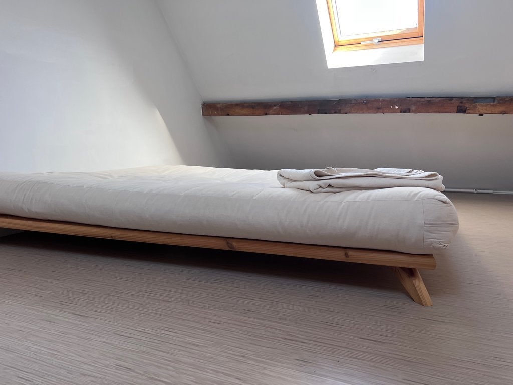 Futon Bed, Huis en Inrichting, Ophalen, Beige, Tweepersoons, Zo goed als nieuw