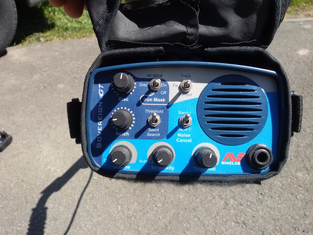 Détecteur de métaux Minelab Sovereign GT, Hobby & Loisirs créatifs, Détecteurs de métaux, Utilisé, Plus de 30 cm, Minelab, Discrimination dans la détection de métaux