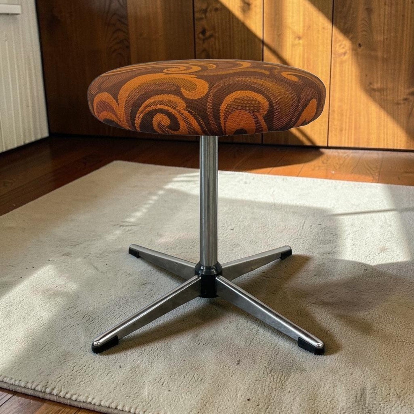 Vintage seventies poef / krukje met stervoet, Ophalen