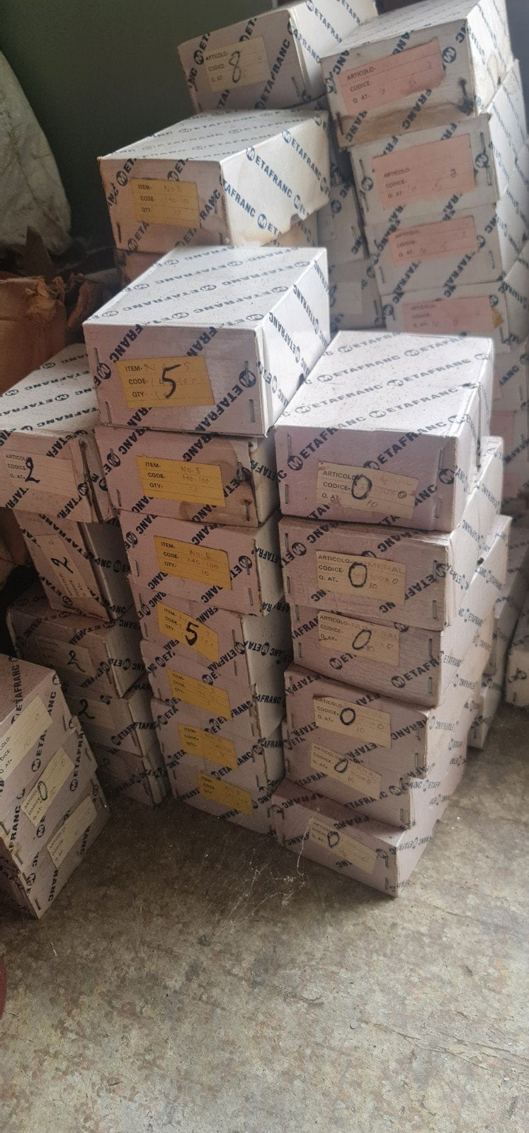 NIEUW LOT MASSIEF MESSING GROTE HUISNUMMERS, Zakelijke goederen, Stock en Retail | Partijen goederen, Ophalen of Verzenden