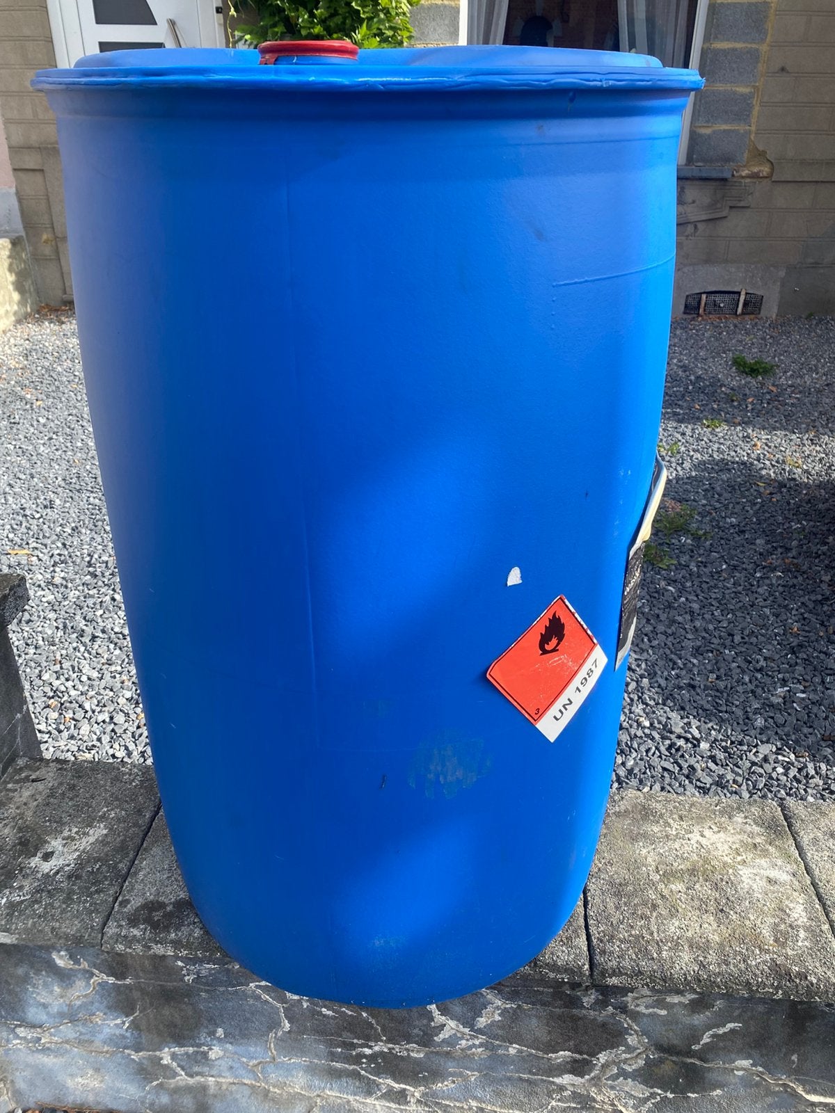 Tonneau en plastique, 200 l, 150 litres ou plus, Enlèvement, Utilisé, Autres matériaux