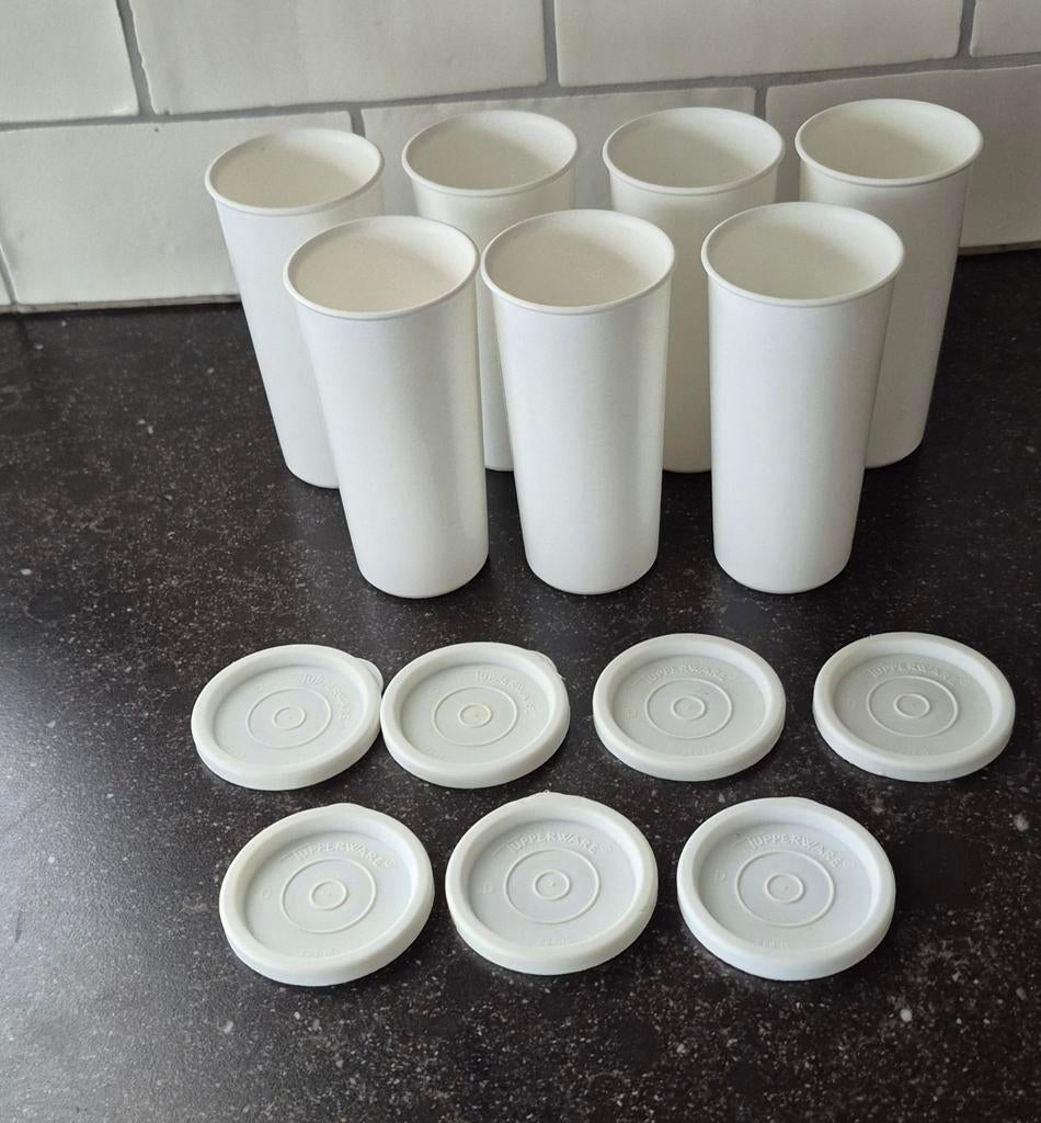 10 gobelets Tupperware, Enlèvement ou Envoi