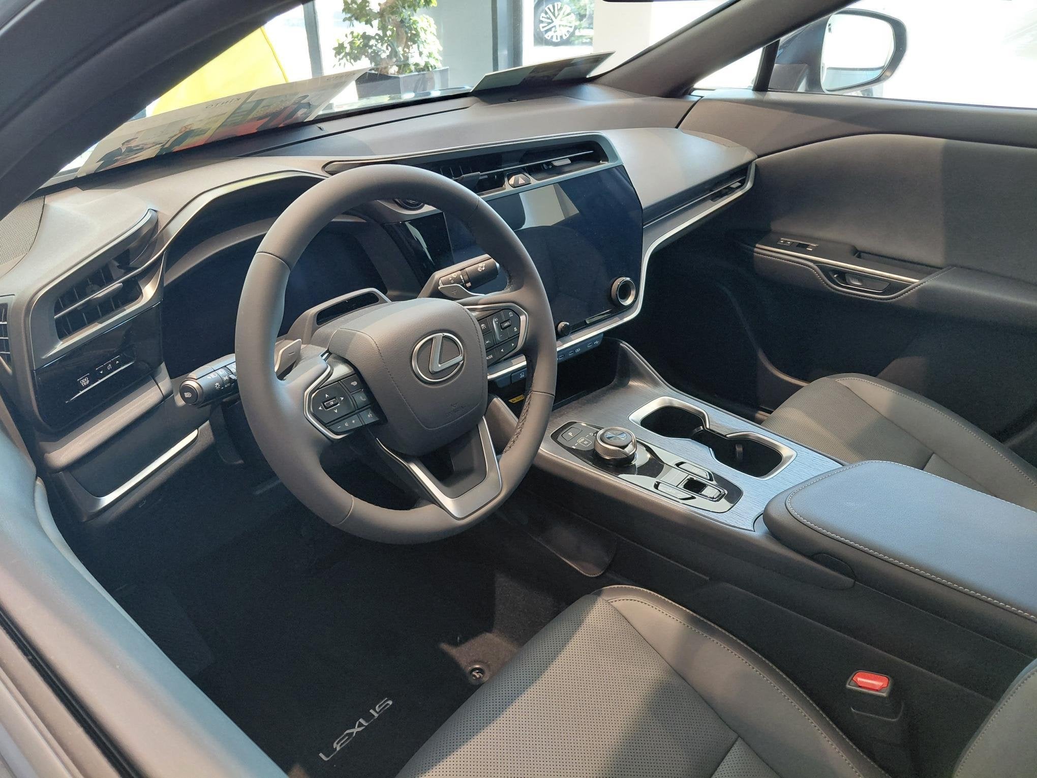 Lexus RZ 350e FWD Executive Line (automatique), Autos, Neuf, Entreprise, 5 portes, 5 places