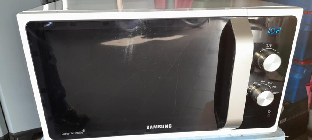 Samsung ms23f301eaw microgolfoven, Elektronische apparatuur, Microgolfovens, Ophalen, Inbouw, Microgolfoven