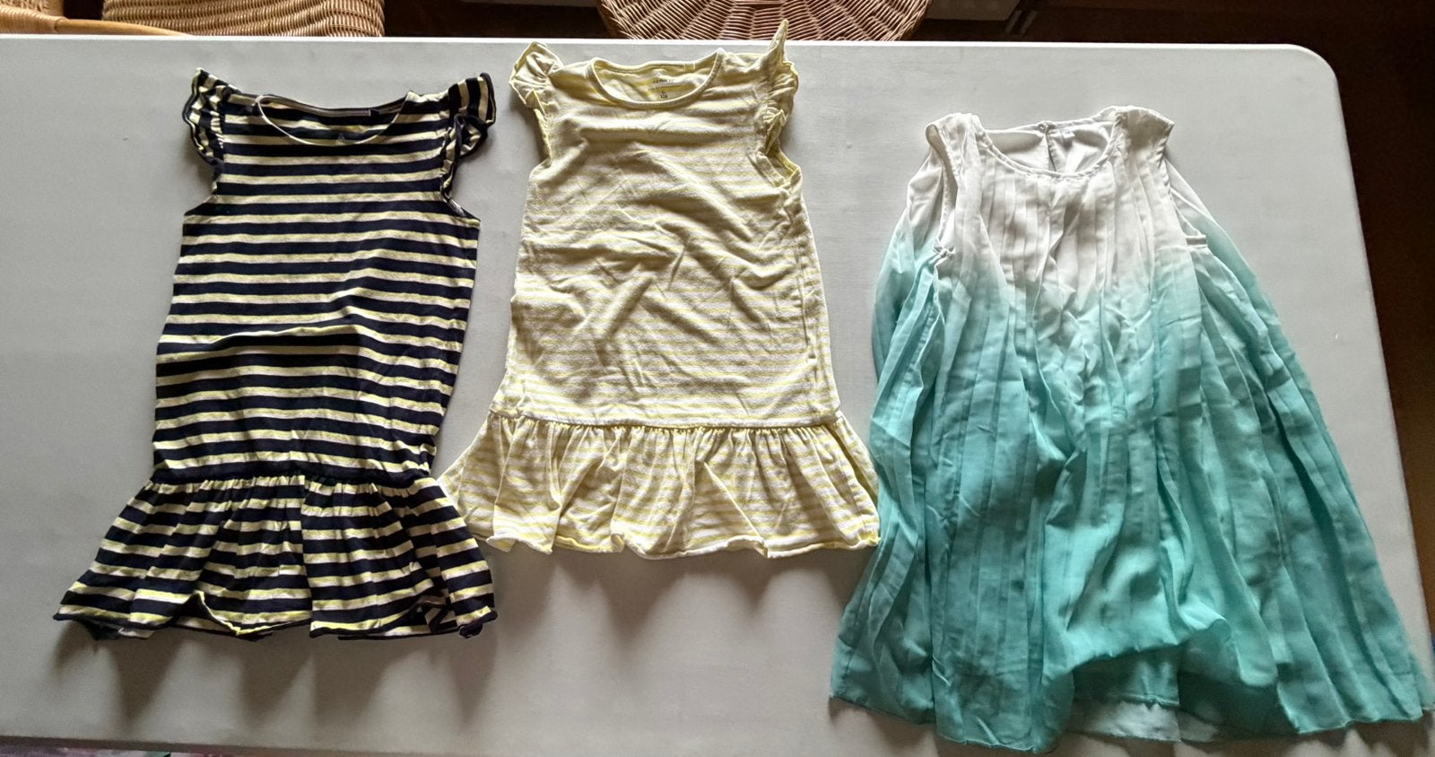 6 vêtements pour bébés filles (116), Enlèvement, Comme neuf