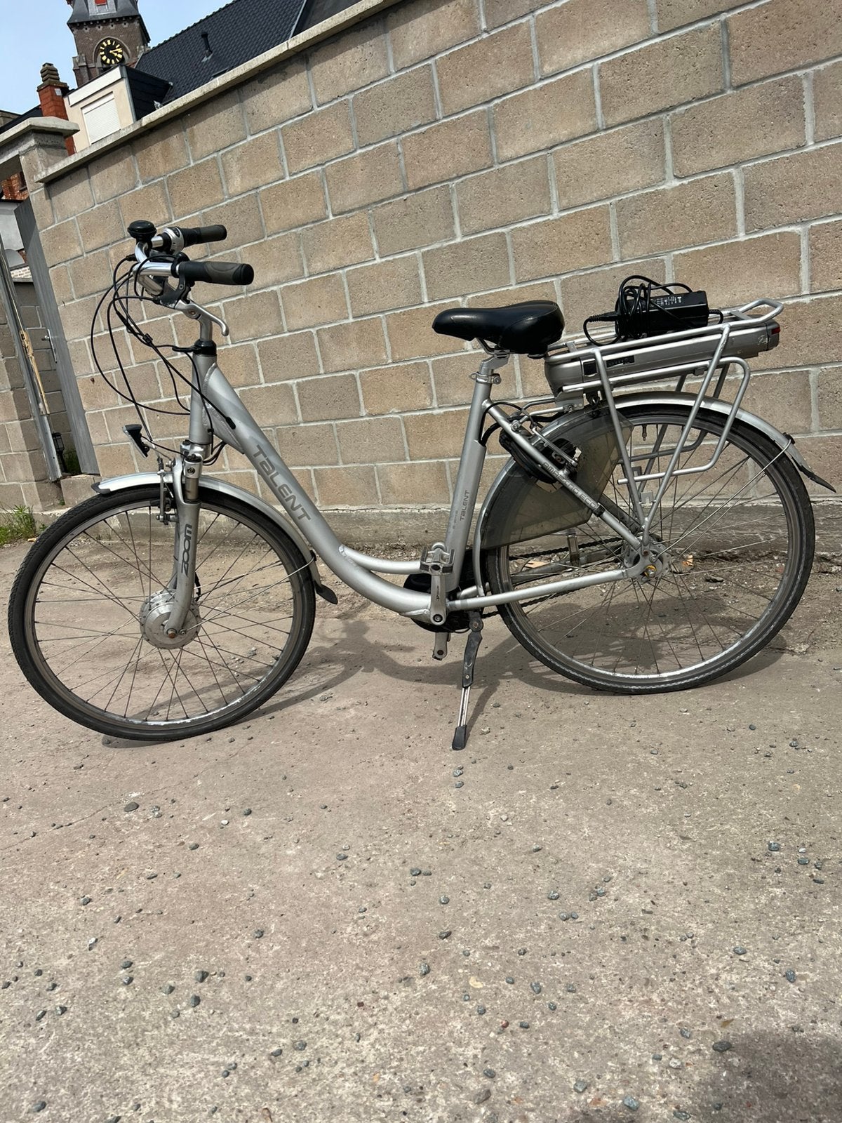 Le talent du vélo électrique « à seulement 850 km », Vélos & Vélomoteurs, Vélos électriques, Comme neuf, Enlèvement